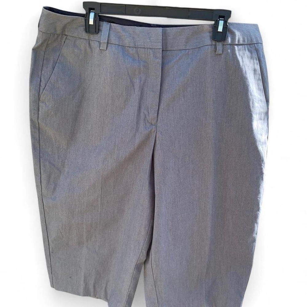 Isaac Mizrahi Gray Capris
